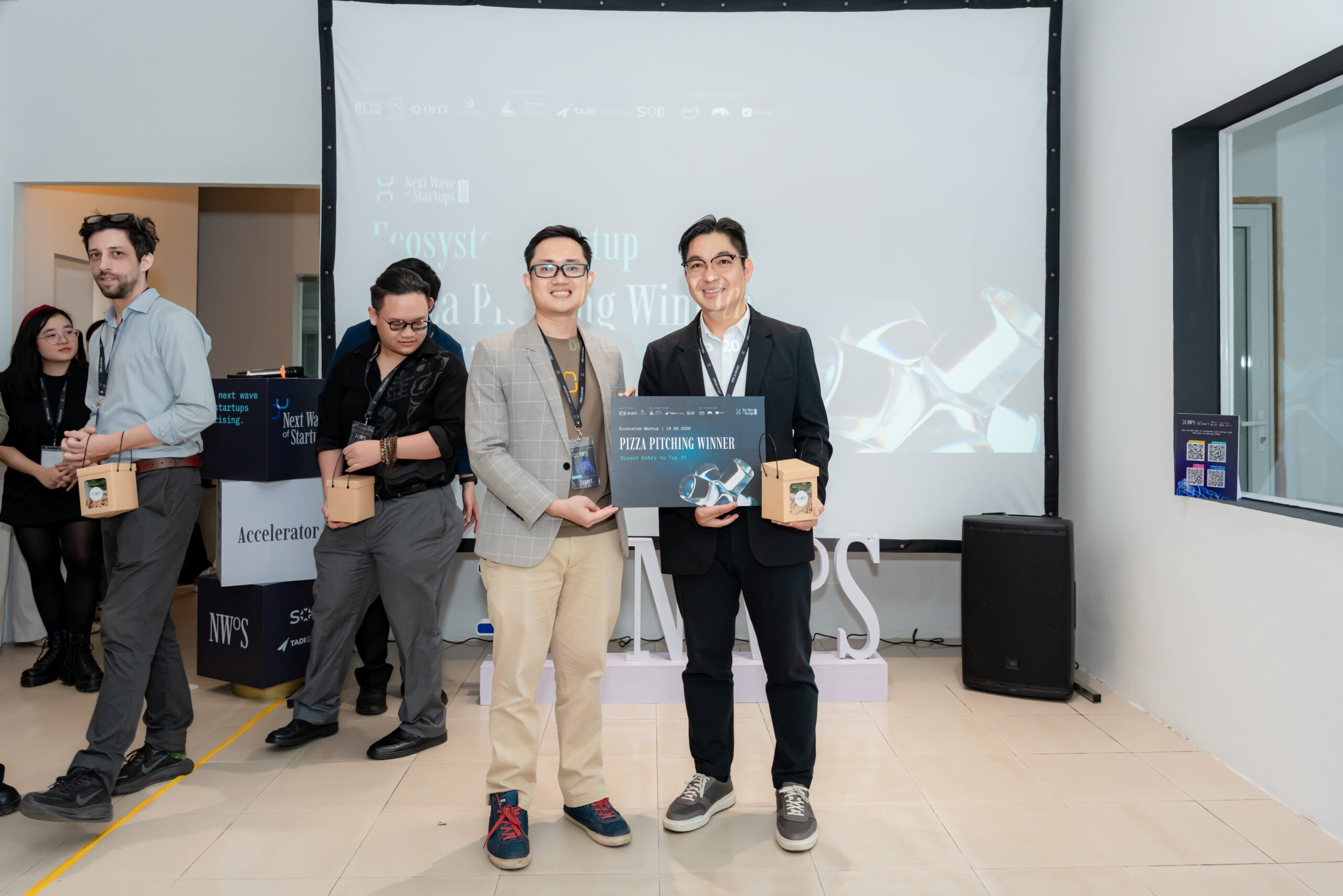 Vietsol wins Pizza Pitching at Ecosystem Meetup and advances to the Top 20 of Next Wave of Startups 2026.