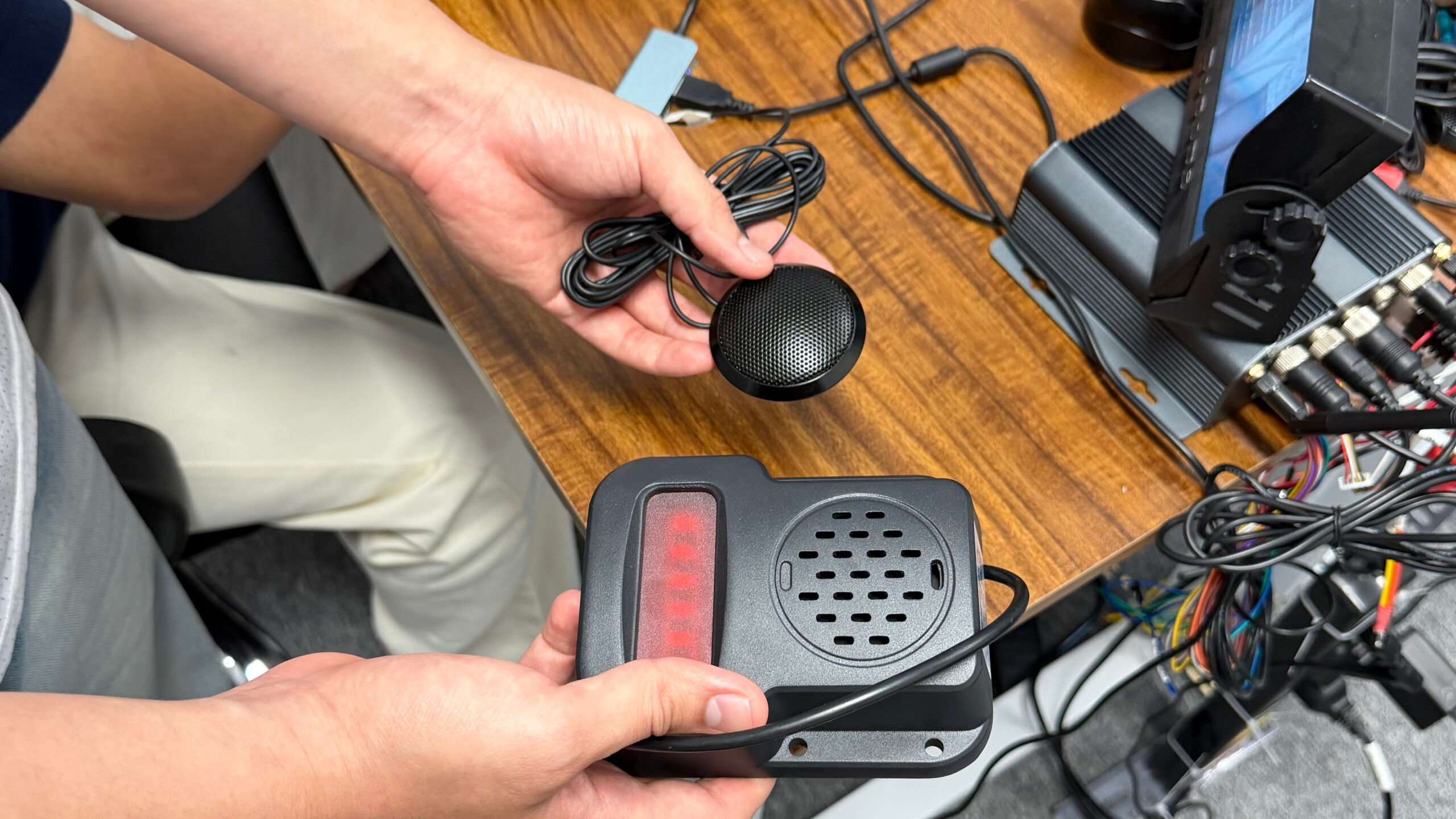 In-cabin speaker give driver's instant safe distance alert in real time