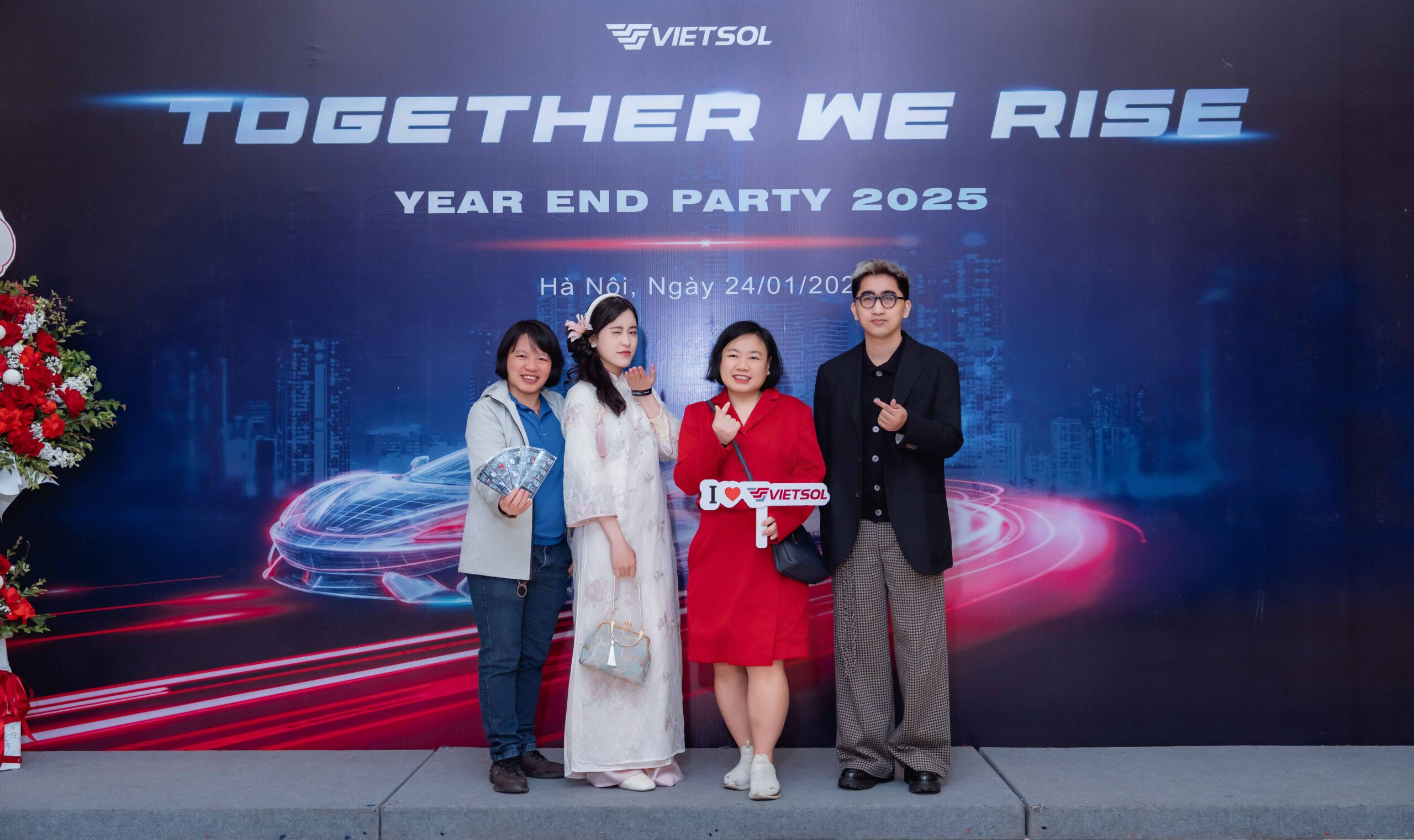 Vietsol Year End Party, group photo, close-up of smiling faces