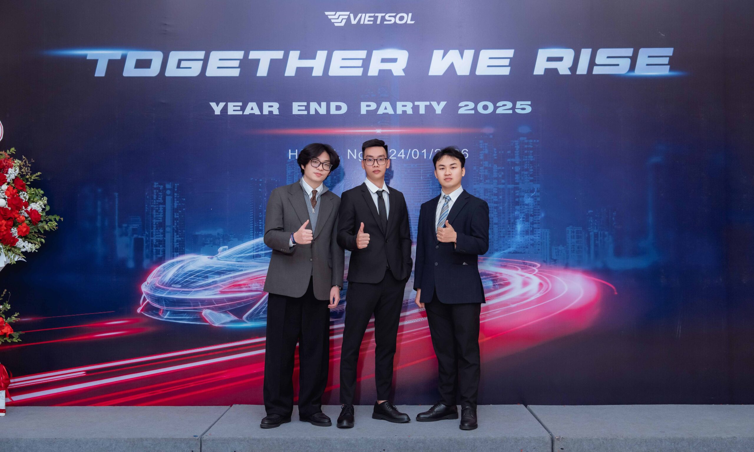 Vietsol Year End Party, group photo, close-up of smiling faces