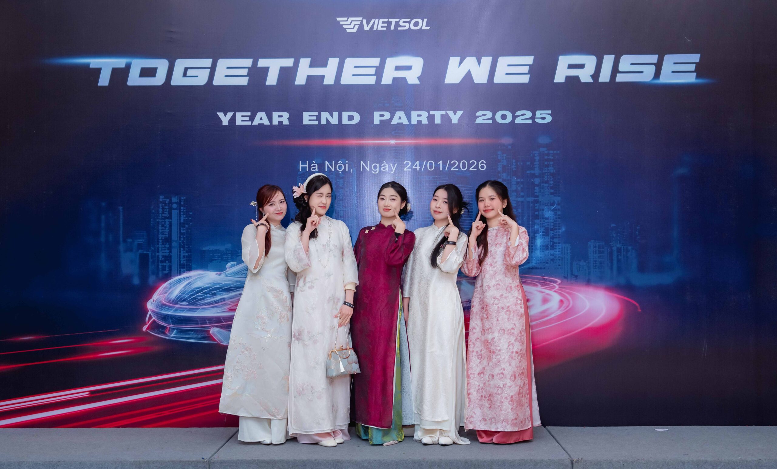 Vietsol Year End Party, group photo, close-up of smiling faces