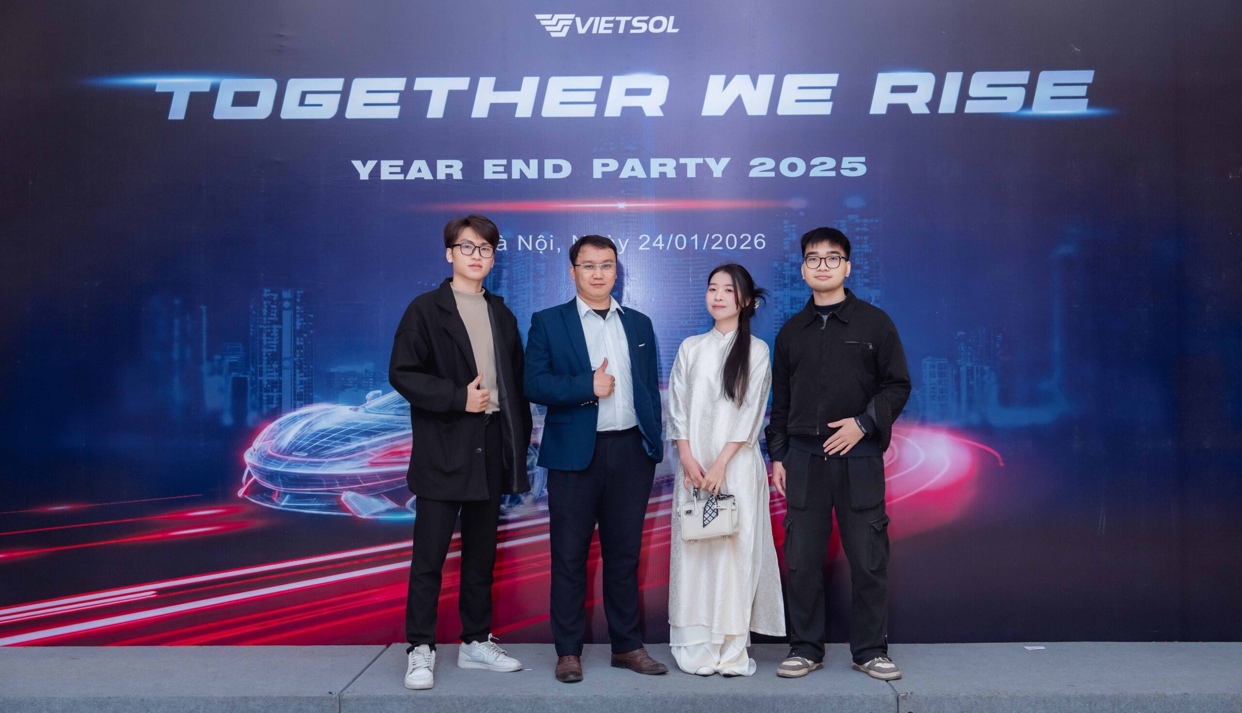 Vietsol Year End Party, group photo, close-up of smiling faces