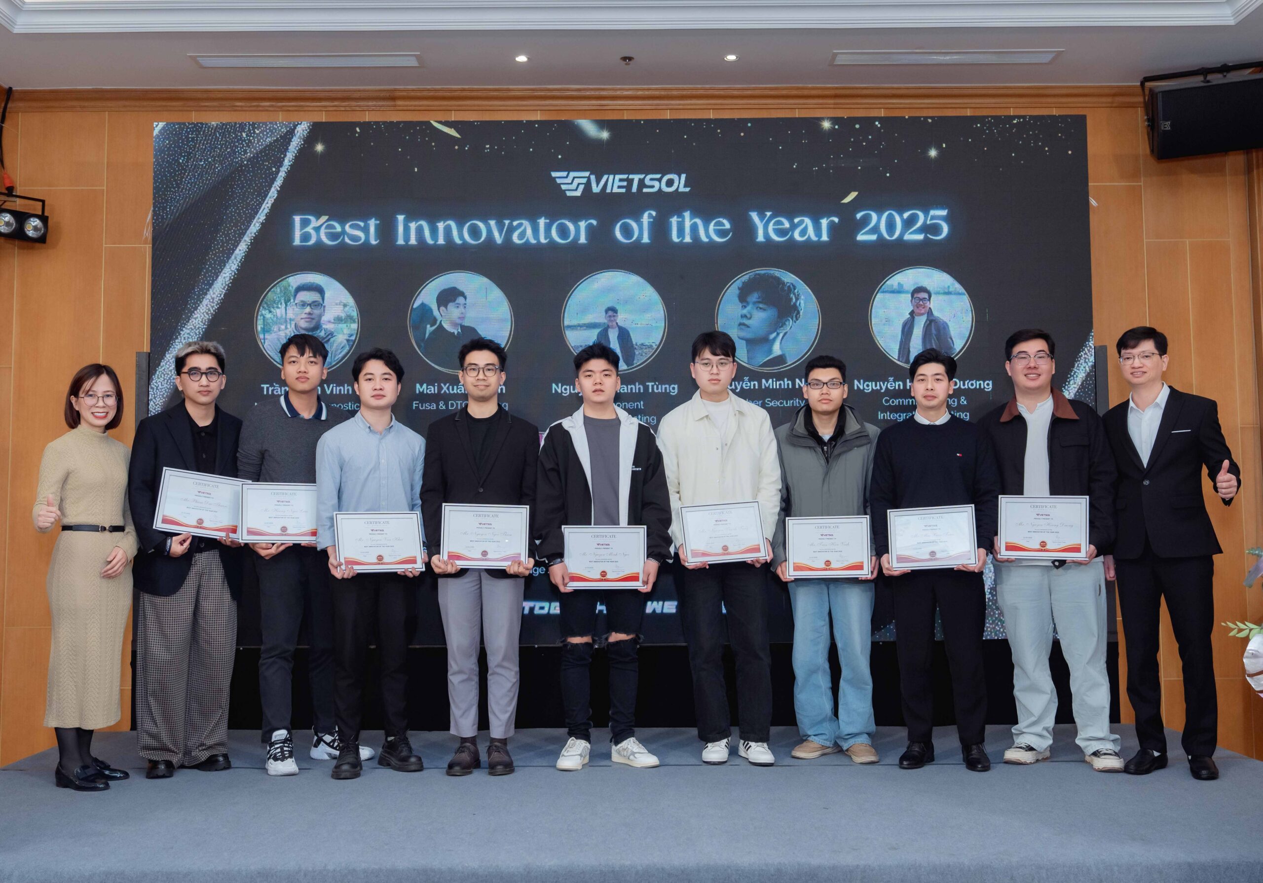 Vietsol Year End Party, award moment